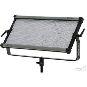 Kit CINELED Evo XL 5600K – Light output: 12000lx @ 1m, CRI 95+, V-mount addapters, dimmer 10-100, transport case (soft or hard)